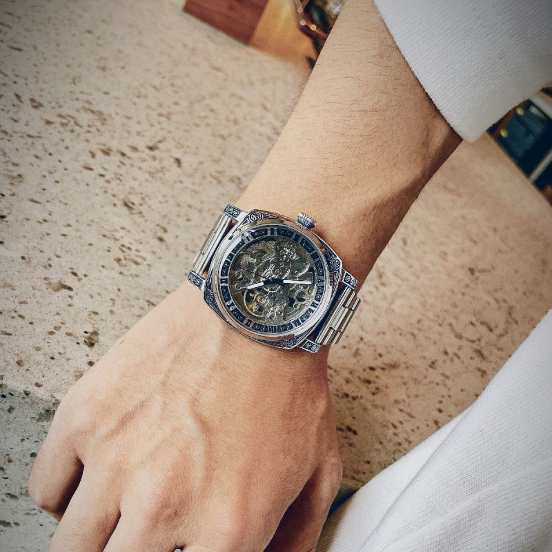 Pánske automatické skeleton hodinky s vyrezávaným kovovým púzdrom, luminiscenčný ciferník, 30 m vodotesnosť, bežné luxusné hodinky