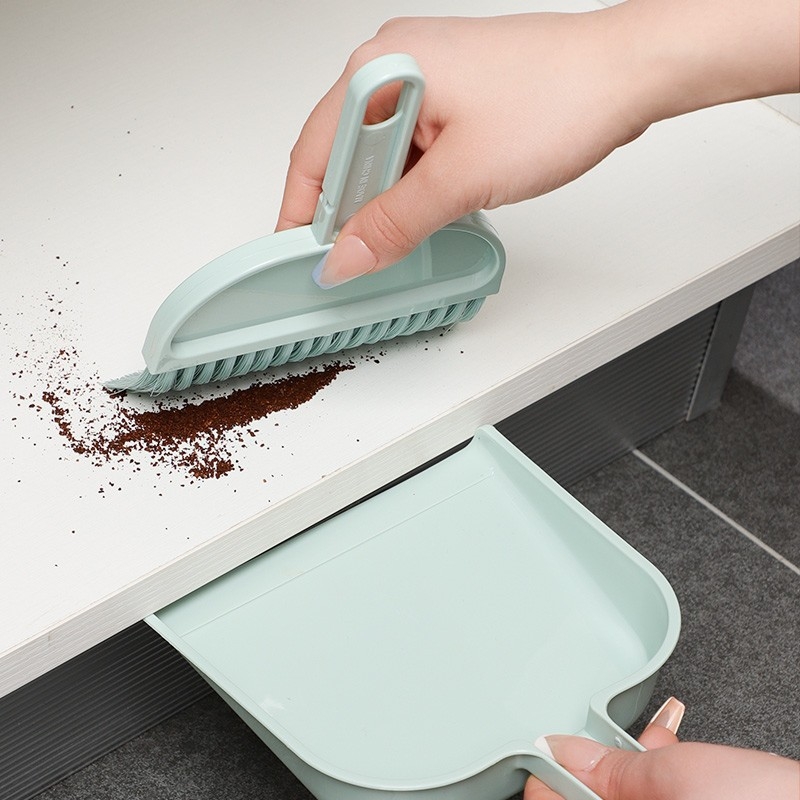 Mini metla i lopatica za kućnu upotrebu, plastična, s mekanim dlačicama