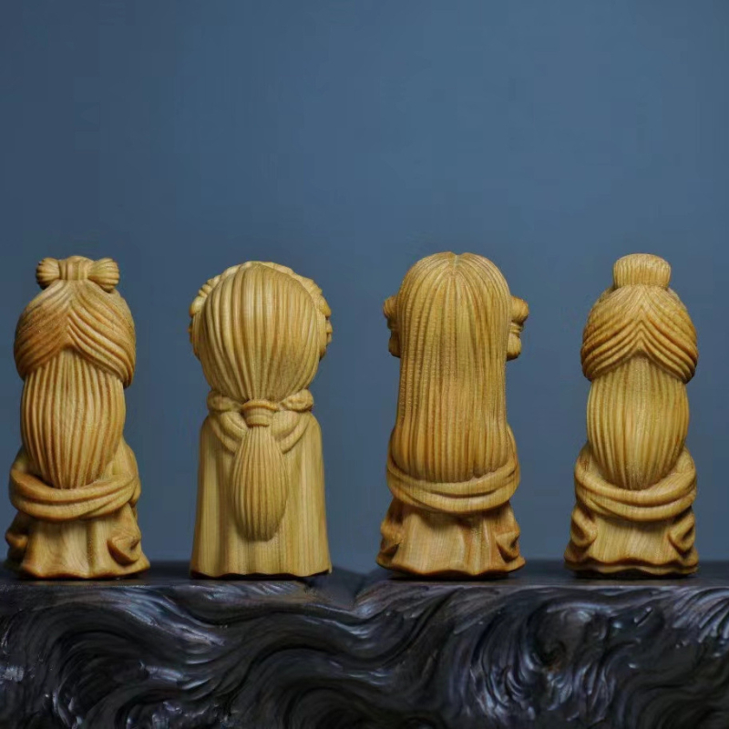 Thuja drvo, kreativna korijenska rezba — četiri lijepa mala ukrasna predmeta za stol