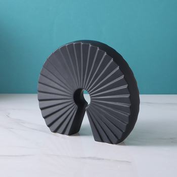 Keramički ukras u obliku ventilatora, moderan minimalistički luksuz