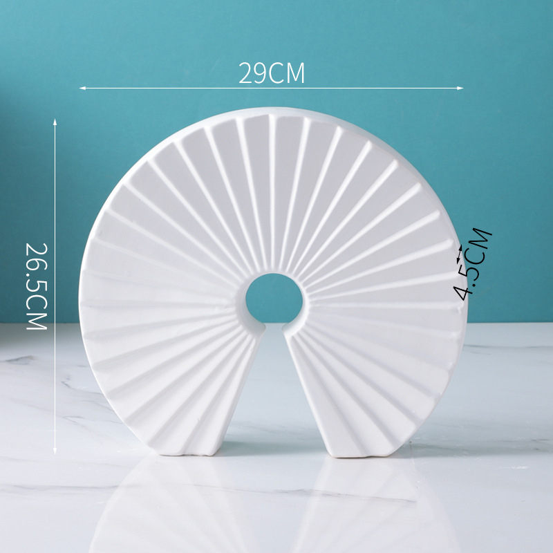 Keramički ukras u obliku ventilatora, moderan minimalistički luksuz