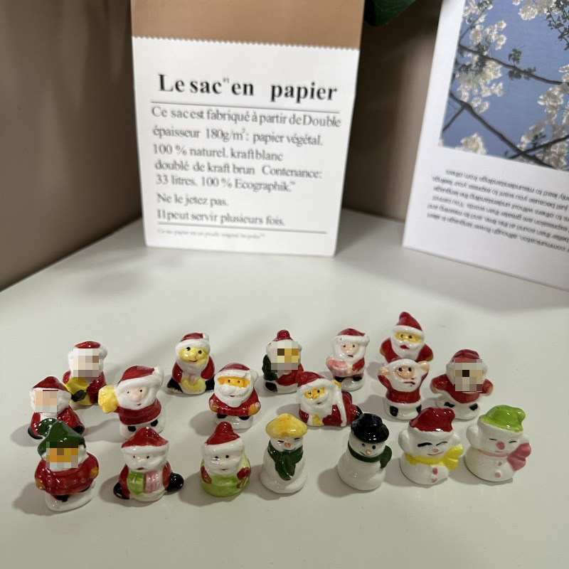 Ručno izrađene keramičke figurice, ručno obojane, stolne miniature za mikro krajolise