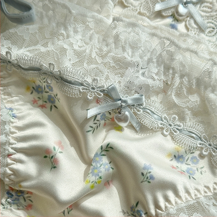 Dječje trougličaste gaćice od čipke s mašnicom, pastoralni cvjetni uzorak, Mori stil