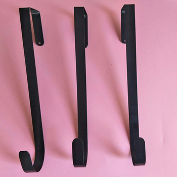 Черна коледна закачалка за врата за венец, палта и шапки, дължина 24,5 cm