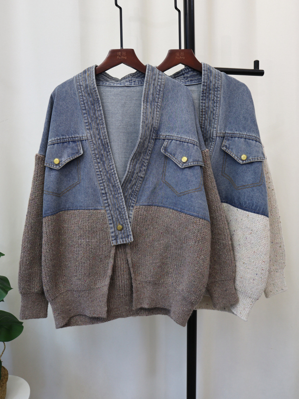 Γυναικεία πλεκτή ζακέτα με denim patchwork σχέδιο, φαρδιά γραμμή, φθινόπωρο-χειμώνας 2025, σε στυλ Κορέας