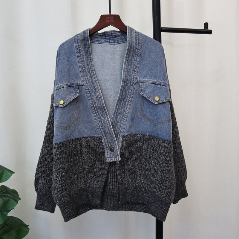 Γυναικεία πλεκτή ζακέτα με denim patchwork σχέδιο, φαρδιά γραμμή, φθινόπωρο-χειμώνας 2025, σε στυλ Κορέας