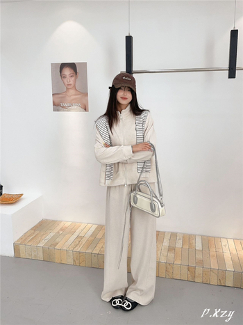 018 Proljeće: Korejski stil, jednobojna dukserica s patentnim zatvaračem i stojećim ovratnikom te ravne hlače, ženski casual set Mochi Velvet