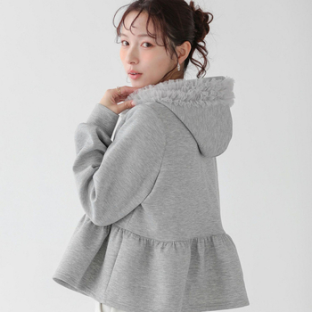 Multiplication 2026 Proljeće Ženski Top S Kapuljom I Mrežastim Panelom Babydoll Stil Sweater Kardigan
