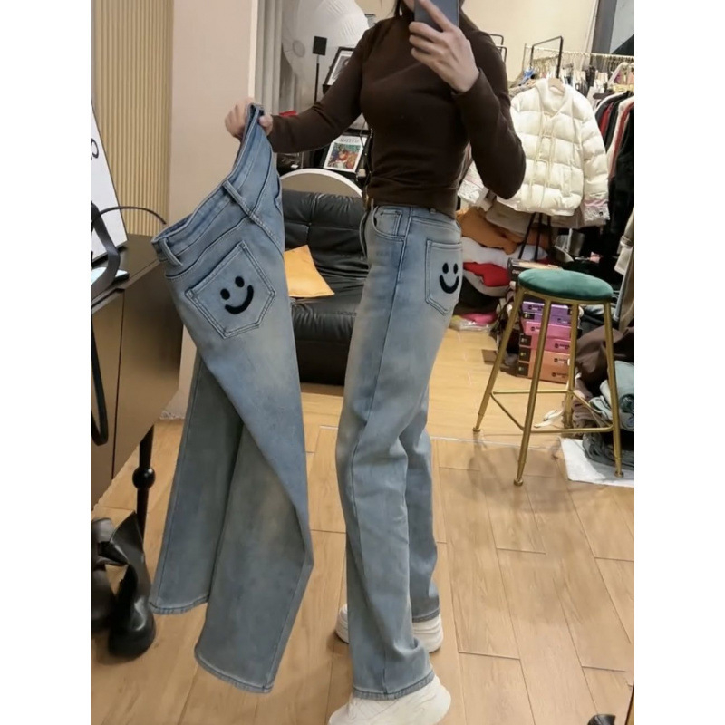 Ženske traperice s izvezenim osmijehom, široke nogavice, visokim strukom, svijetloplavi denim