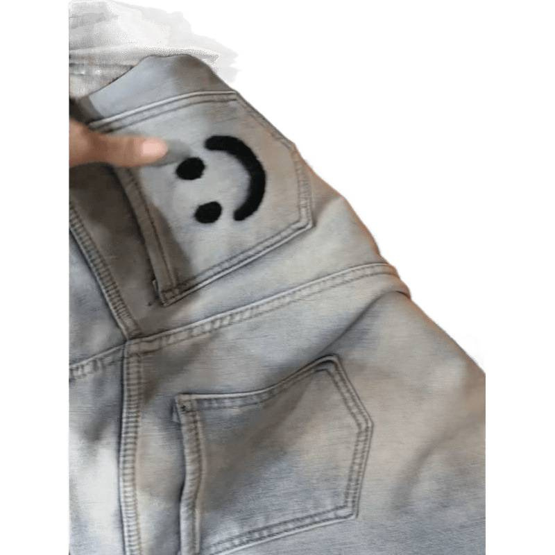 Ženske traperice s izvezenim osmijehom, široke nogavice, visokim strukom, svijetloplavi denim