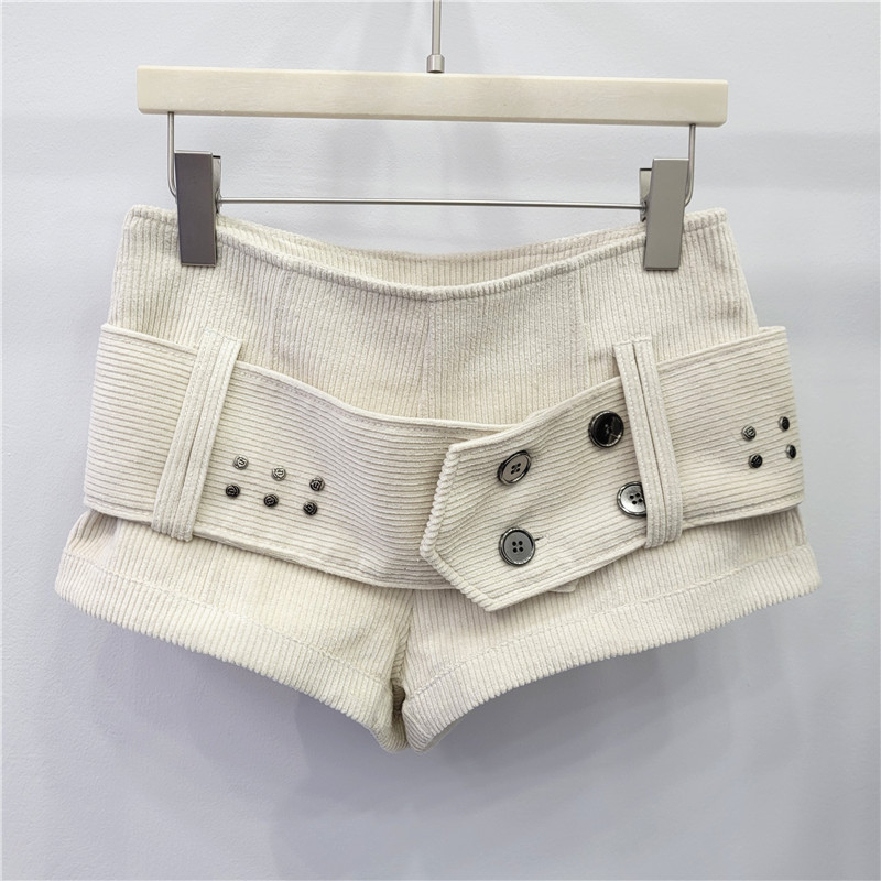 Crni denim šorc s remenom, niski porast struka, vizualno sužavanje siluete, korejski stil, hlače u liniji A, boot-cut za žene, zima 2025