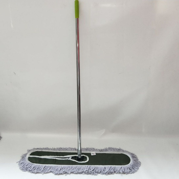 Pločasti mop s čeličnim držalom i pamukom vlaknom, glava s navlakom, prilagodljiva duljina 40–80 cm, ukupna duljina 1 m