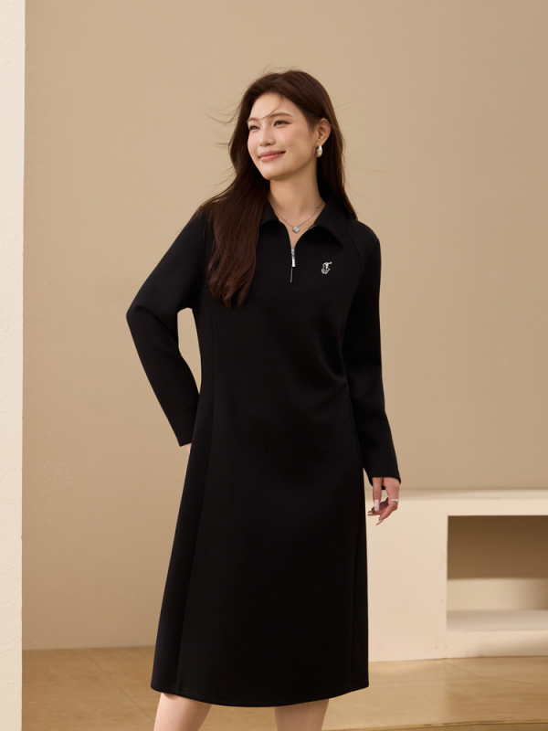 Plus size: udobna i mekana haljina s ovratnikom, elegantan kroj A-linija, jesenski stil