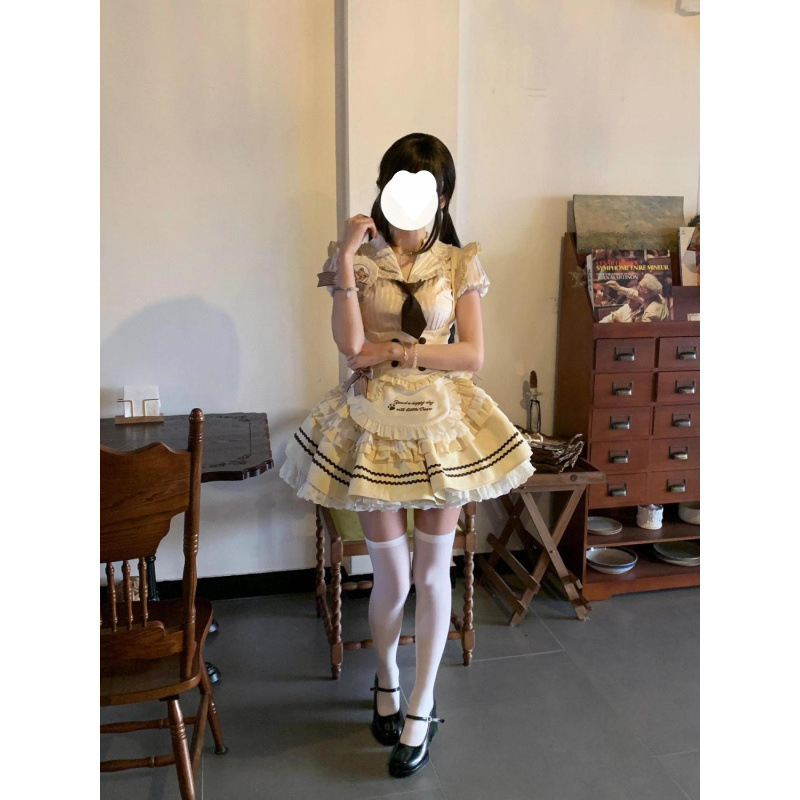 Slatki Lolita trodjelni komplet: košulja s volanima i patchworkom, uski prsluk i tutu suknja