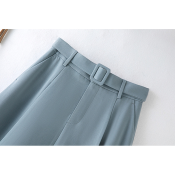Minimalistička i elegantna proljetna midi suknja s visokim strukom, duga, plisirana, slobodnog kroja, A-linija, stil kišobrana