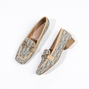 Proljeće 2024: Ženske slip-on loafers s platnenim gornjim dijelom, kvadratni vrh, plus size, casual