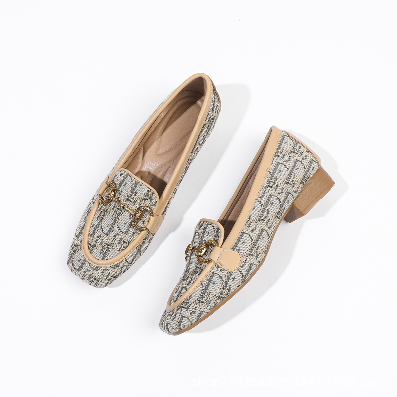 Proljeće 2024: Ženske slip-on loafers s platnenim gornjim dijelom, kvadratni vrh, plus size, casual