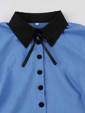 Pamuk midi haljina, kontrastne boje, retro-preppy stil, A‑linija kroja, kratki rukavi, rever ovratnik, kaiš za struk