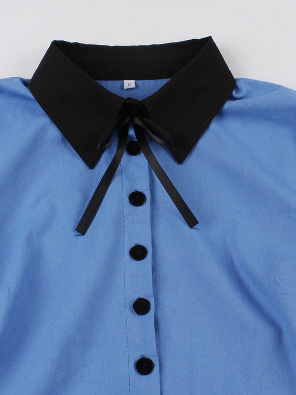 Pamuk midi haljina, kontrastne boje, retro-preppy stil, A‑linija kroja, kratki rukavi, rever ovratnik, kaiš za struk