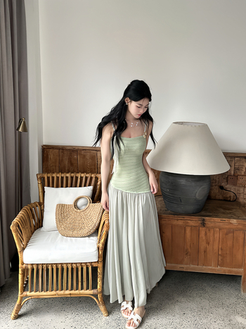 Ženska haljina s trakama od pletene mreže, midi duljina, patchwork detalji, nježan, ekskluzivan stil