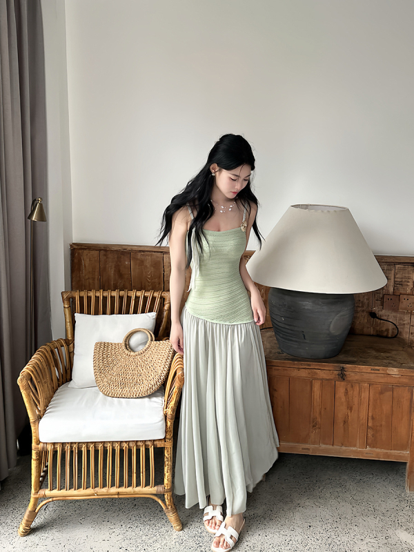 Ženska haljina s trakama od pletene mreže, midi duljina, patchwork detalji, nježan, ekskluzivan stil
