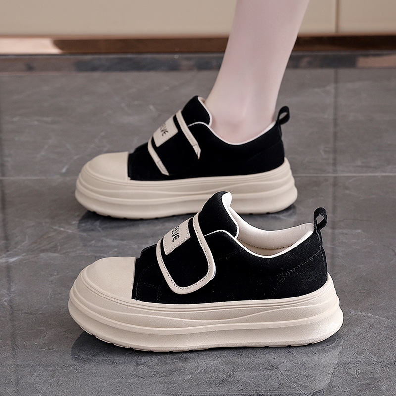 Ženske platnene tenisice s debelim potplatom, Velcro zatvarač, bijele, retro stil, 2026, oznaka T2682
