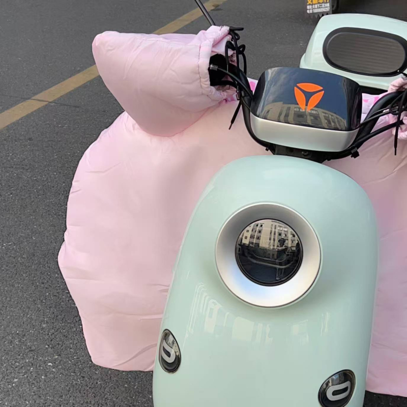 Nova originalna karikatura deka protiv vjetra za jesen i zimu, podstavljena fleeceom i pojačana, potpuno pokrivanje za električna vozila