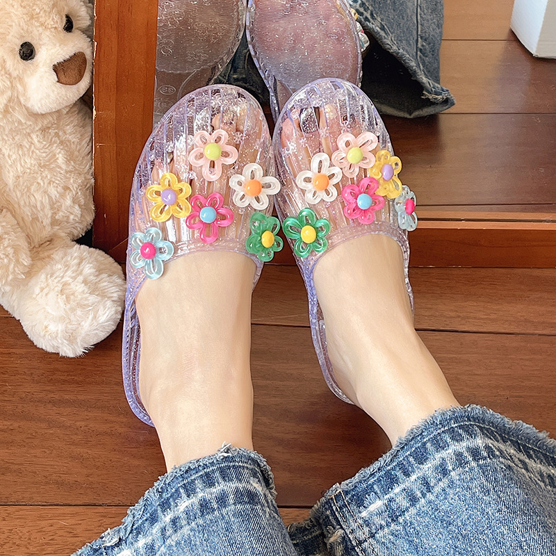 Ženske jelly sandale u korejskom stilu s cvjetnim ukrasima, zatvorenim prstom, ravne slip-on sandale s prozirnim kristalnim detaljima