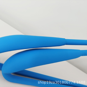 Vješalica za odjeću s gumiranim premazom, 42 cm široka i debela, izdržljiva, protuklizna, bez tragova, visokokvalitetan plast, otporna na deformacije