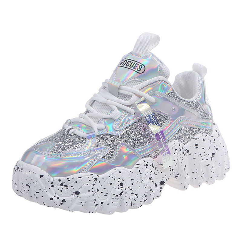 Γυναικείες παπούτσια τύπου dad shoes σε κορεατικό στυλ, άνοιξη 2026, πλατιά σόλα με σχέδιο χιονονιφάδων и παγιέτες
