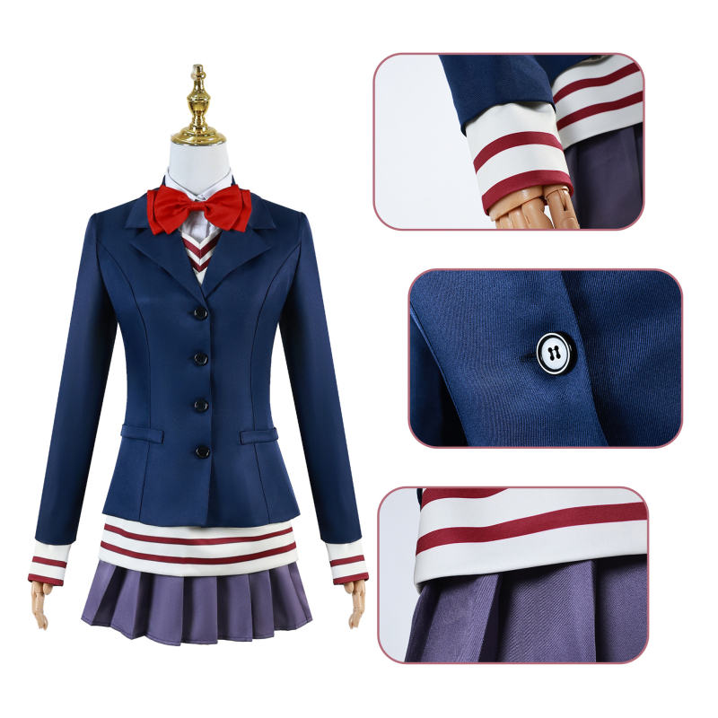 Cosplay: Takakura Ken s nadnaravno naoružanim likom u japanskoj školskoj uniformi JK