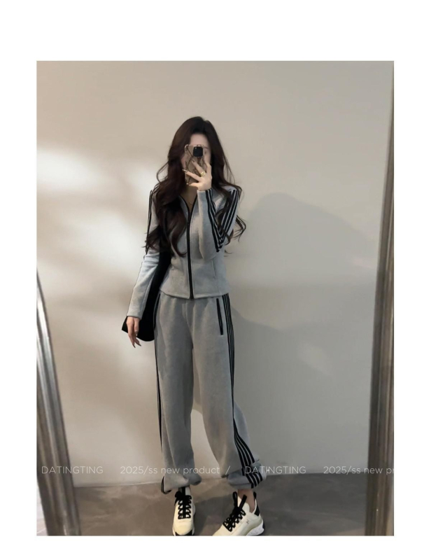 Ženski dvodijelni set: hoodie s kapuljom i široke hlače, casual američkog duha za jesen