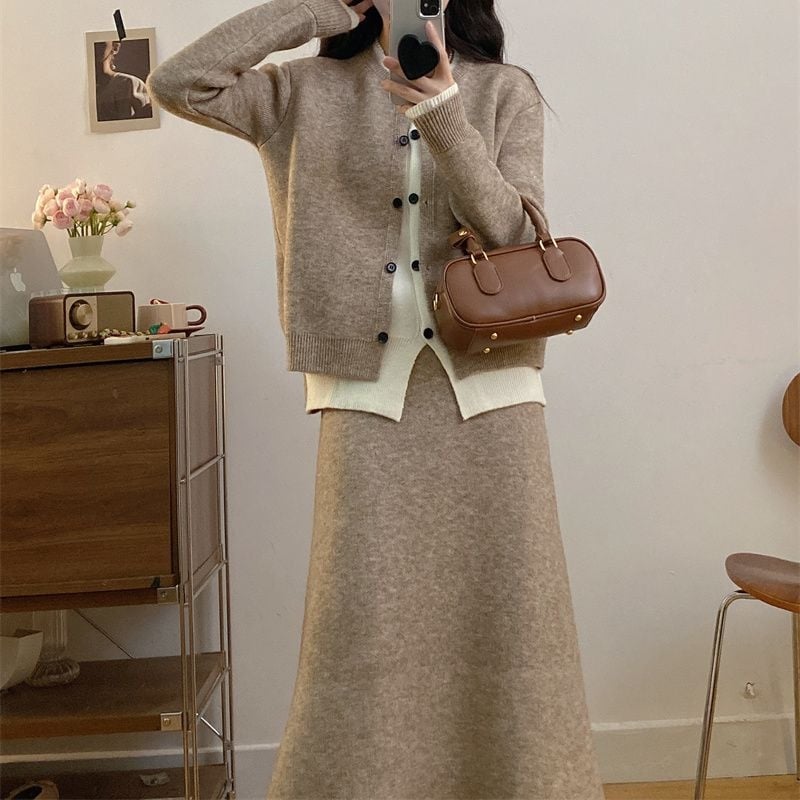 Ženski pleteni dvodjelni set s mini suknjom, proljeće-zima stil, elegantan i ležeran