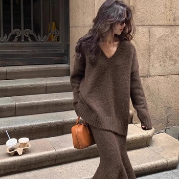 Ženski pleteni set: top s V izrezom i midi suknja, ležerni stil, jesen-zima