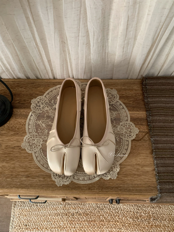 Ženske satin cipele s podijeljenim prstom, retro baletanke, srednja potpetica