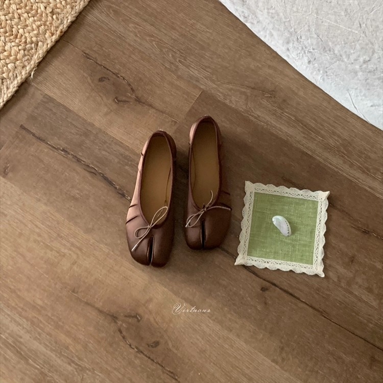 Ženske satin cipele s podijeljenim prstom, retro baletanke, srednja potpetica