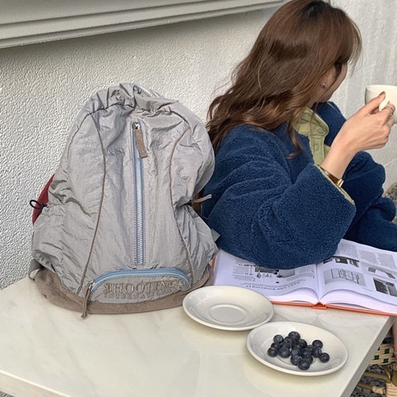 Ženski nylon ruksak - Veliki kapacitet, gradski minimalistički stil, jesen 2023, idealno za studentice