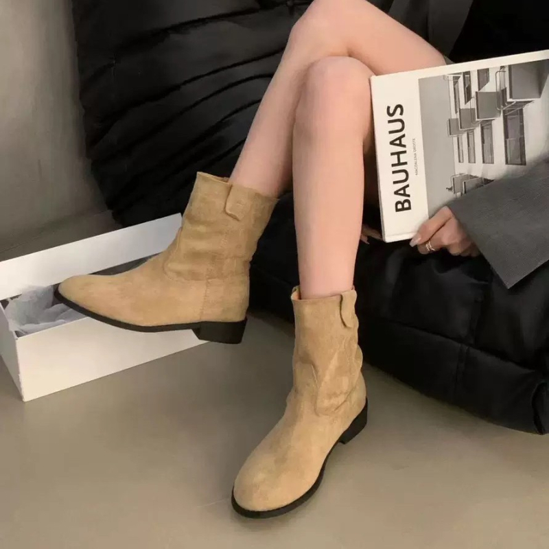 Ženske Martin čizme s debelim petom od velura, crne Chelsea čizme visokim shaftom, retro stil, 2025