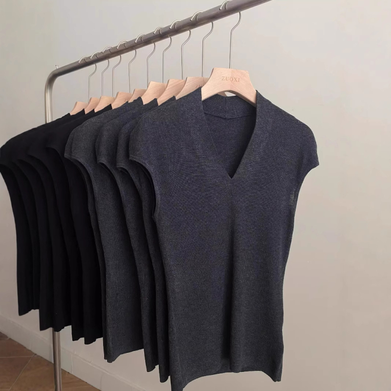 Ženski V-dekolte kratkih rukava pleteni top od Ice Silk, siva, lagan ljeto 2025