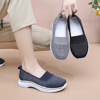 Ženske prozračne slip-on balerinke s mekanom potplatom, okruglim prstom i plitkim otvorom