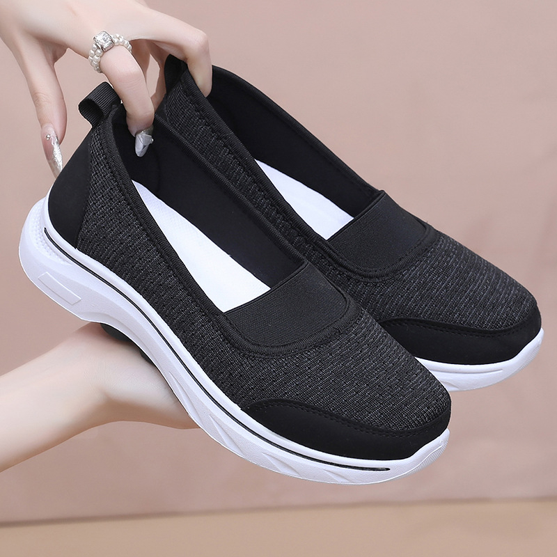 Ženske prozračne slip-on balerinke s mekanom potplatom, okruglim prstom i plitkim otvorom