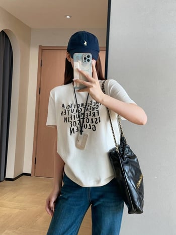 Chunbuwan crveni ženski T-shirt s okruglim izrezom i kratkim rukavima, natpisom s slovima, ležernog kroja, svestran stil, model 2026