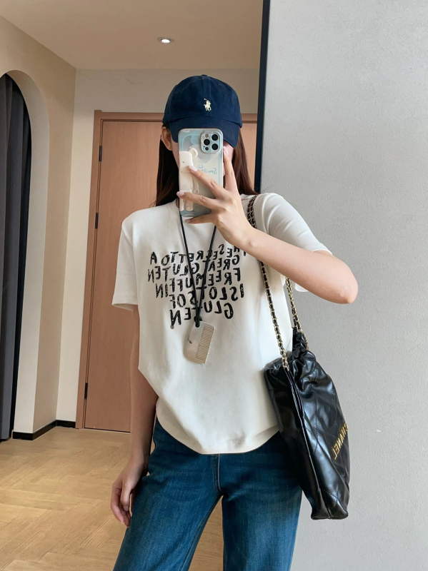 Chunbuwan crveni ženski T-shirt s okruglim izrezom i kratkim rukavima, natpisom s slovima, ležernog kroja, svestran stil, model 2026