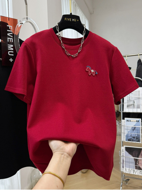 Ženski T-shirt kratkih rukava s okruglim izrezom, Derong rebrasta tkanina, plus veličina 120 kg, rana proljeće, karikatura šivenje, ležerni kroj, upečatljiv top