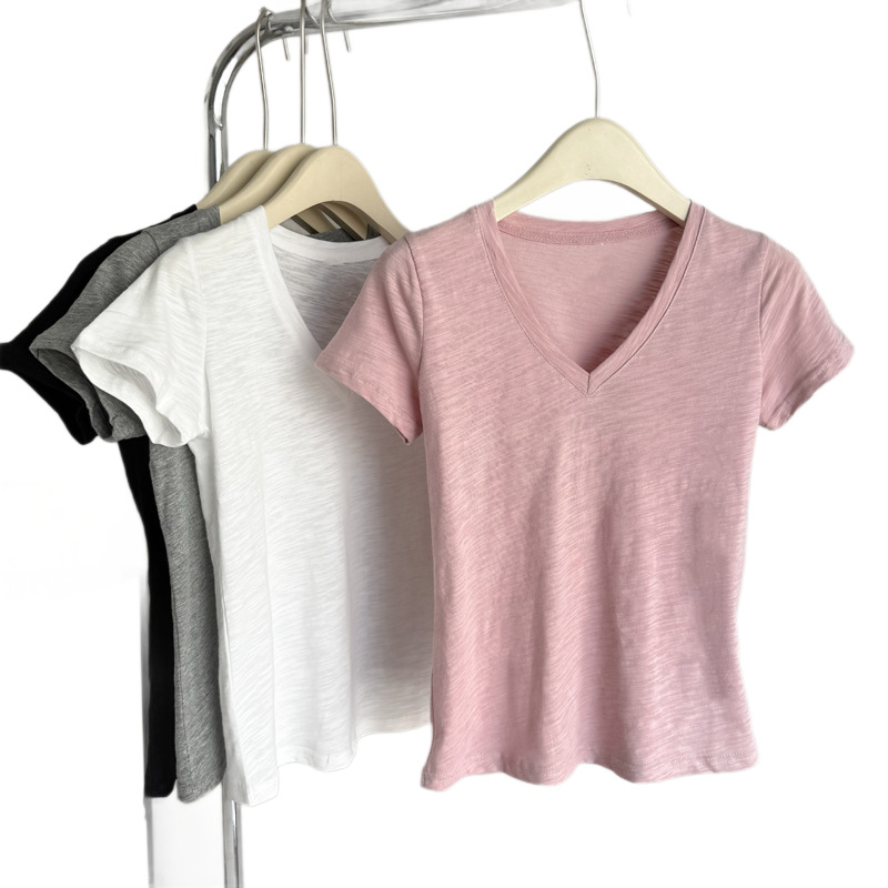Žensko slim-fit T-shirt s V izrezom, kratkim rukavima, pamuk s vlaknima bambusa, slub tekstura, ljetni stil inspiriran Korejom