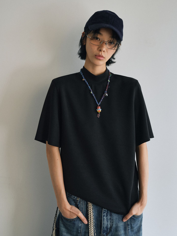 Ženski T-shirt kratkih rukava s ovratnikom mock neck, jednobojan, modal-poliester smjesa, mat završetak, model V9617