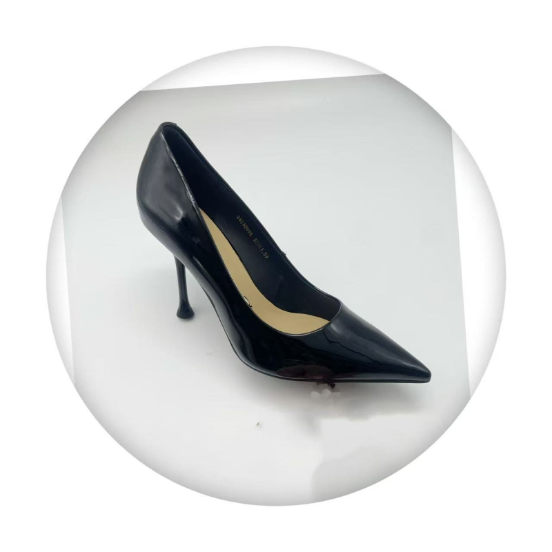 Ženske salonske cipele s uskim nosom od lakirane kože, udobne i svestrane, proljeće–jesen, uski potpetica 6–8 cm, model 26T3069