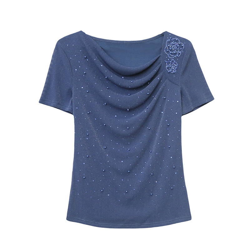 Top s asimetričnim izrezom i rhinestones, prozračna mreža, vitka silueta u struku