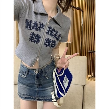 Ženski crop top s kratkim rukavima, zip sa prednje strane i polo ovratnik, uski kroj, ljetni street style