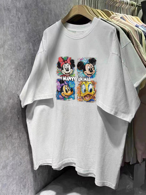 Moderno T-shirt s kratkim rukavima, slobodnog kroja, pokriva trbuh, ljetni casual stil, otisak karikature, plus size, okrugli izrez